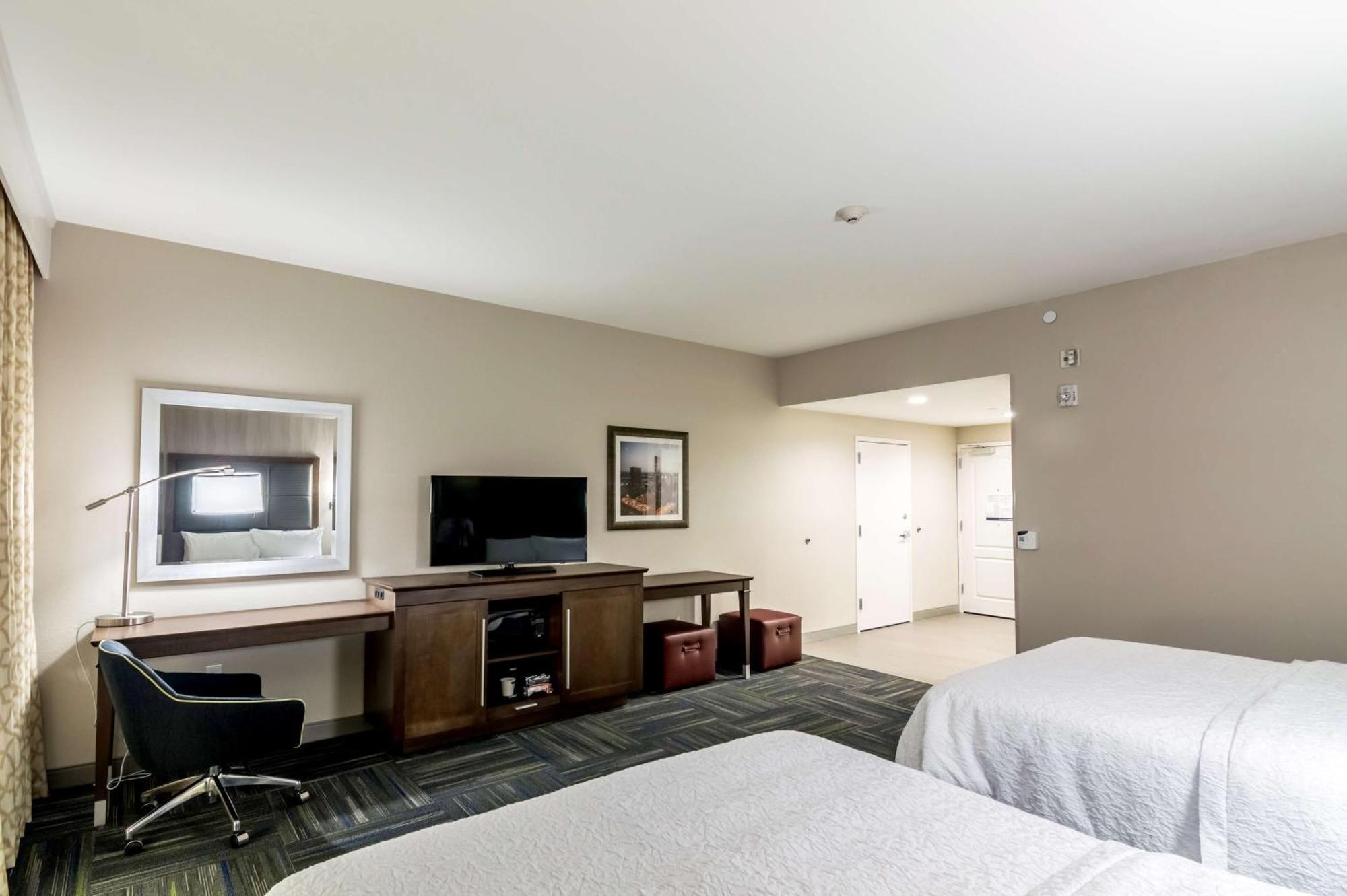 Hampton Northeast Ok Hotel